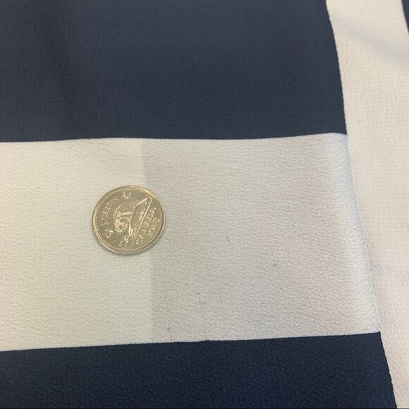 Banana republic short sleeve navy blue white striped front tie blouse Sz XS🇨🇦 - Picture 10 of 11